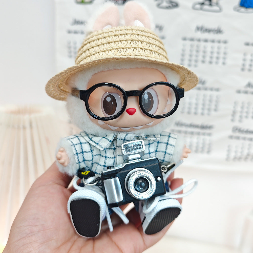 +17cm Labubu Doll Clothes – Checkered Shirt Outfit with Hat, Glasses, Mini Camera & Bag for Sit-Down Party (For Labubu V2 & V3 Vinyl Dolls)